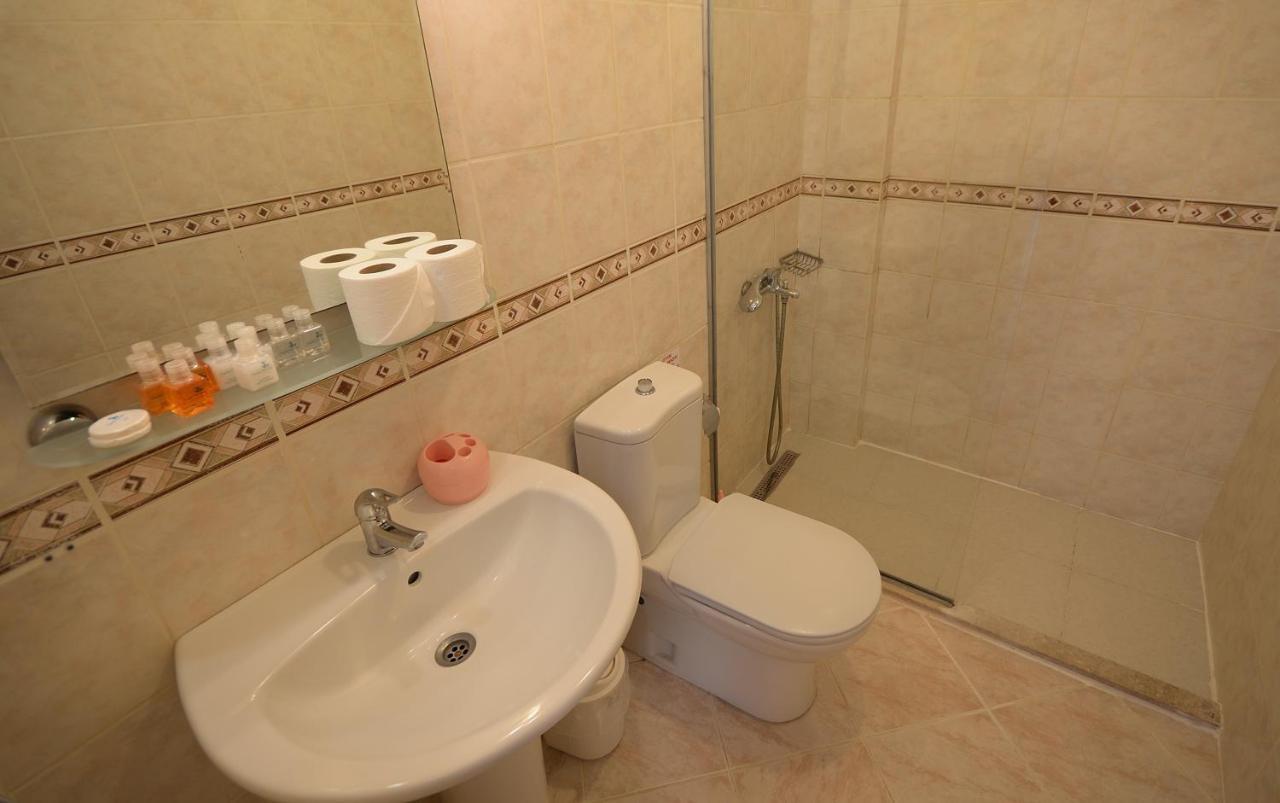 Kerman Hotel Çeşme Luaran gambar