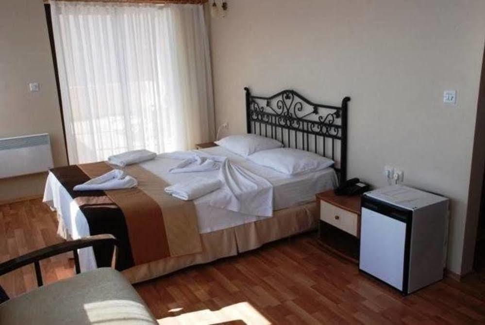 Kerman Hotel Çeşme Luaran gambar